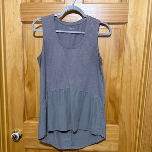 Garnet Hill Two-Tone Gray Sleeveless Top with High/Low Hem, Boho. Size Small.